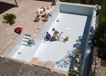 Fliesen eines Pools - Nachher